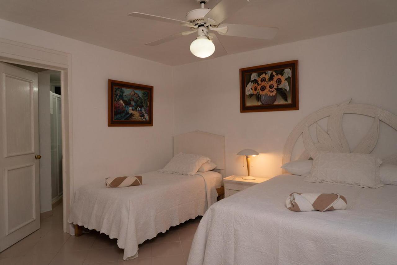 Casa Bonita And Villas Isla Mujeres Exterior photo